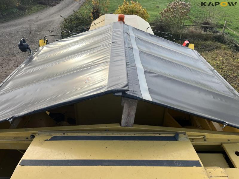 New Holland TX32 with 15 foot header 64