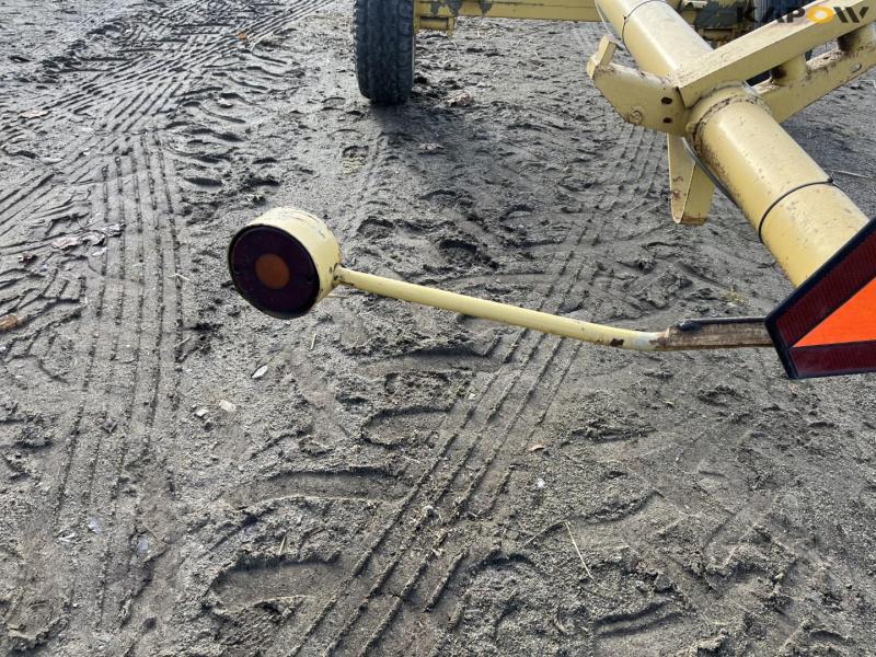 New Holland TX32 with 15 foot header 77