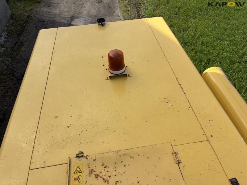 New Holland TX68 plus combine harvester 69