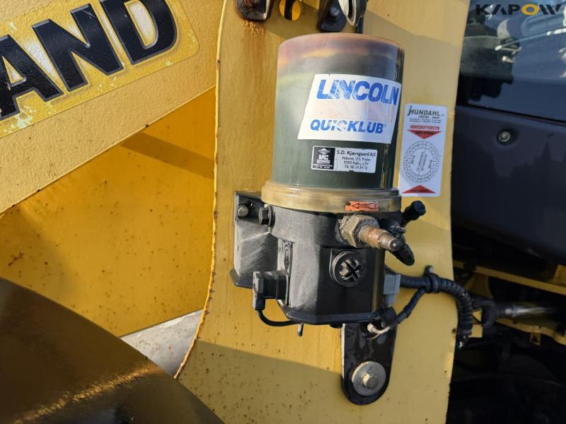 New Holland W170B wheel loader 16