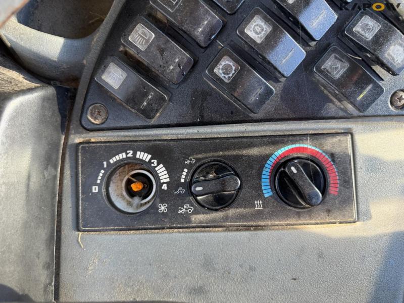 New Holland W170B wheel loader 38