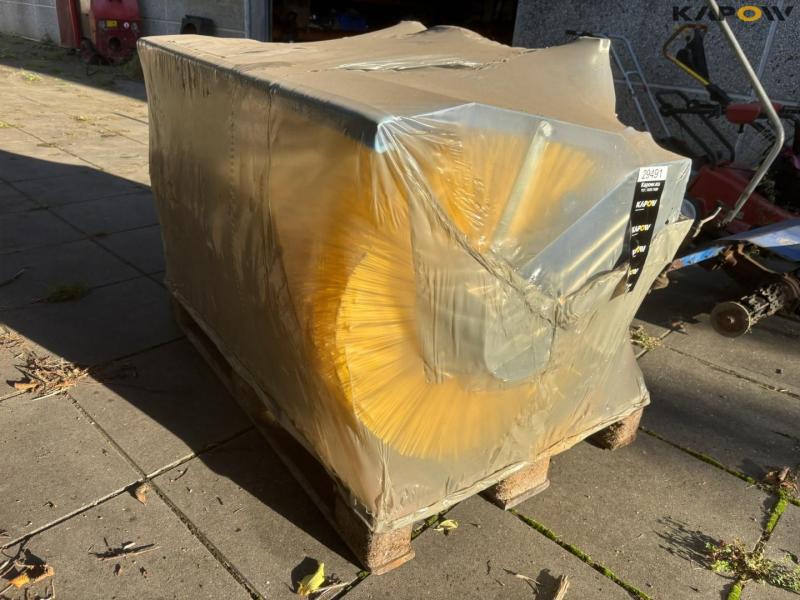 Nesbo HF1100P broom - NEW 1