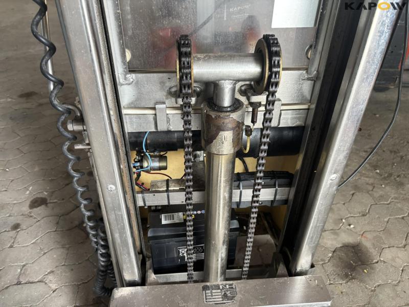 NH SB 500 stainless pallet truck 10
