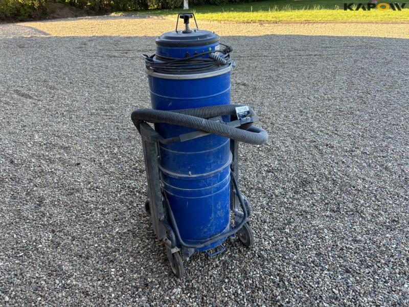 Nilfisk AATIX 125 Wet/Dry Vacuum Cleaner 5