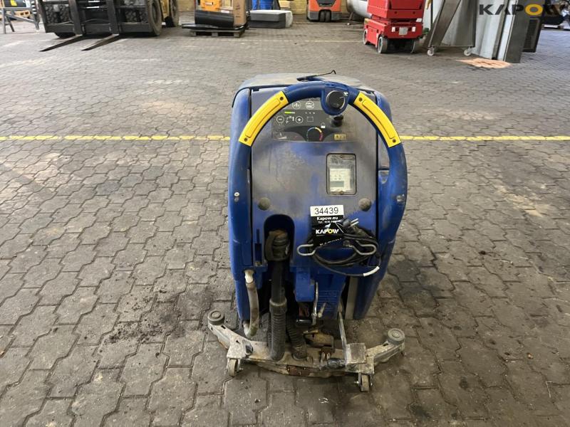 Nilfisk Alto Scrubtec 553 BL floor scrubber 6
