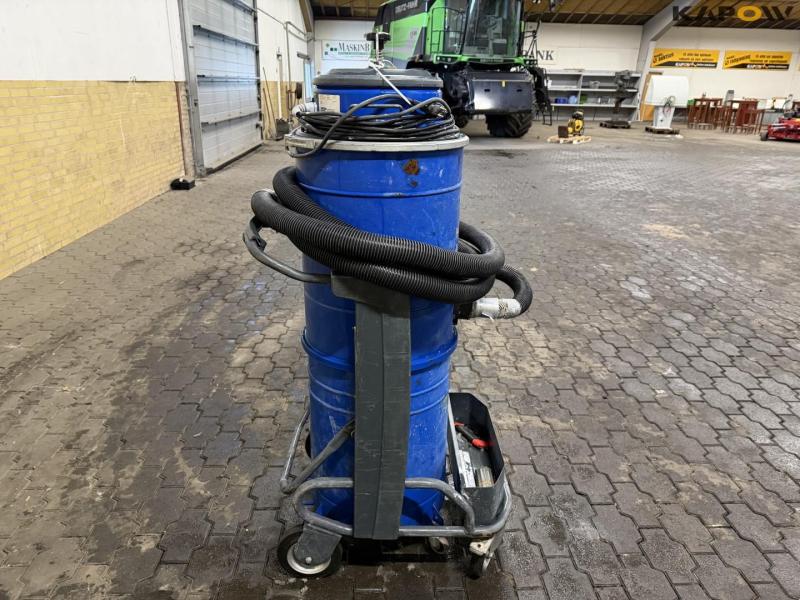 Nilfisk Attix 125 vacuum cleaner 4