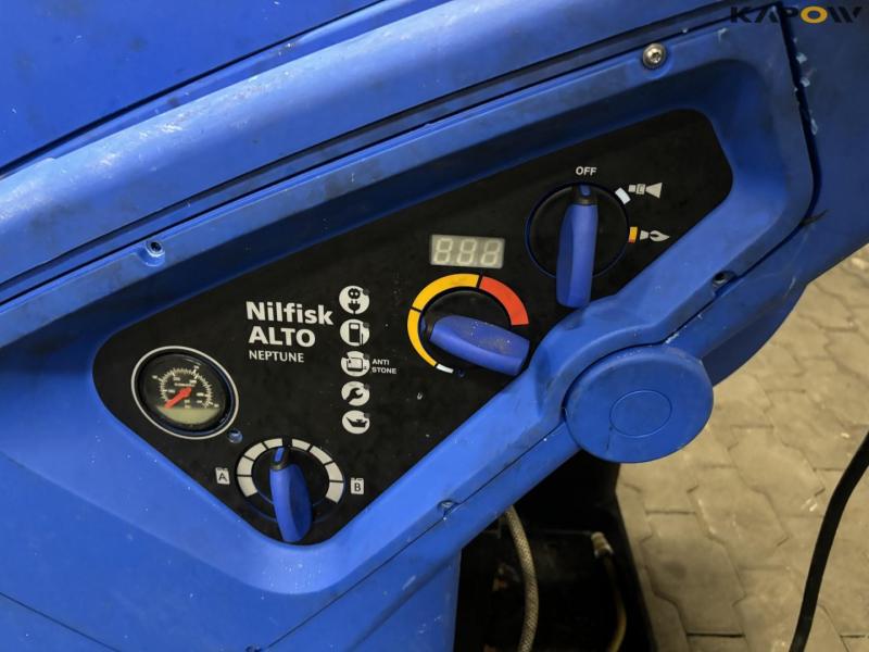 Nilfisk MH 8P hot water cleaner 9