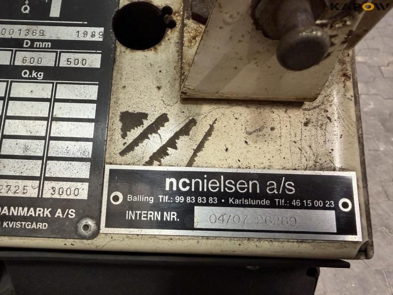 Nissan diesel truck 22