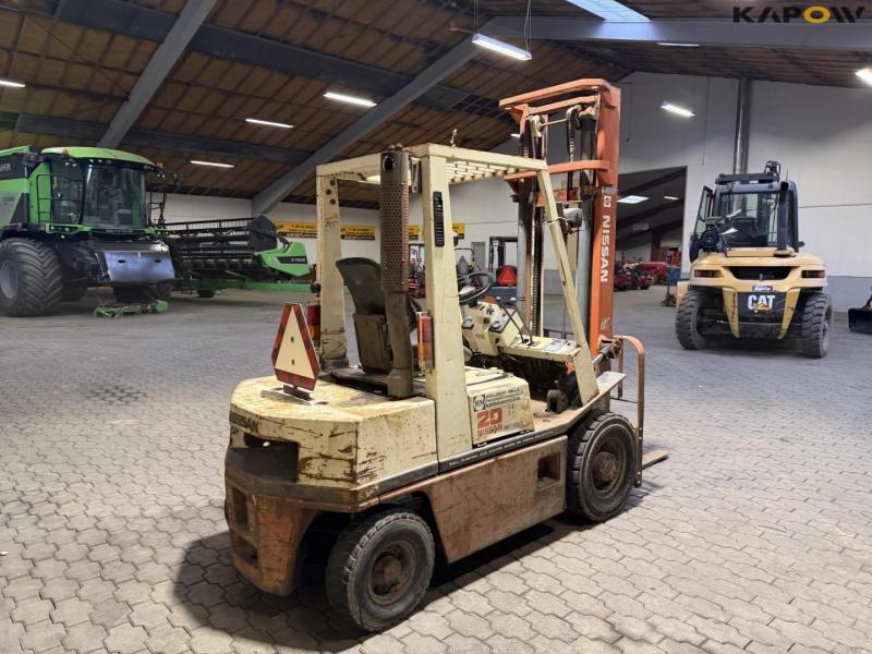 Nissan EH02 A 20U diesel truck 5