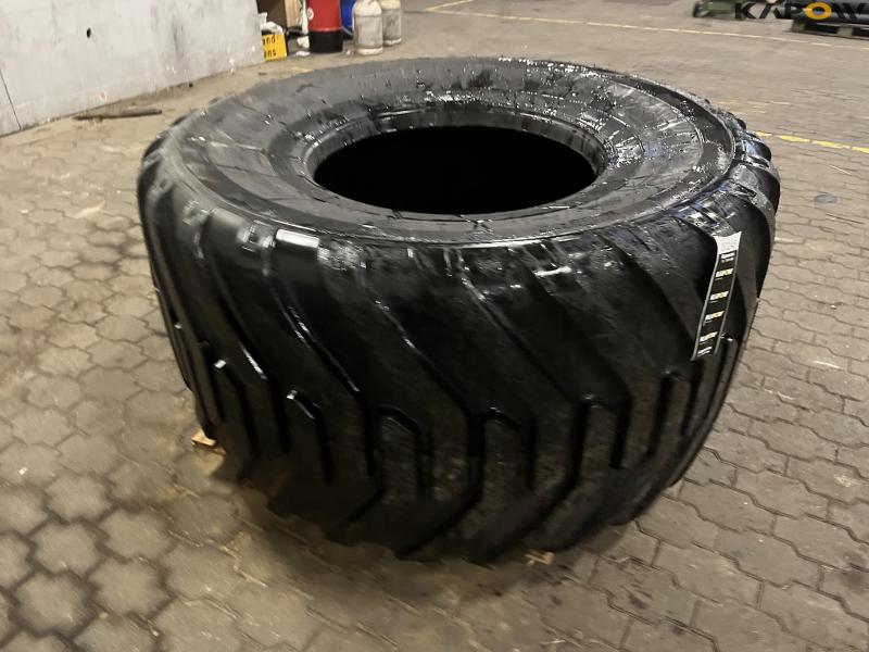 Nokian 850/50-R30.5 tires - NEW 3
