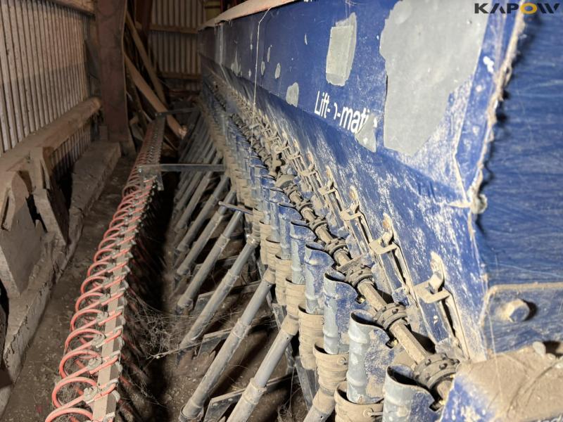 Nordsten Lift-o-matic 4 meter seeder 30