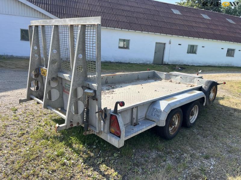 Nugent machine trailer 5