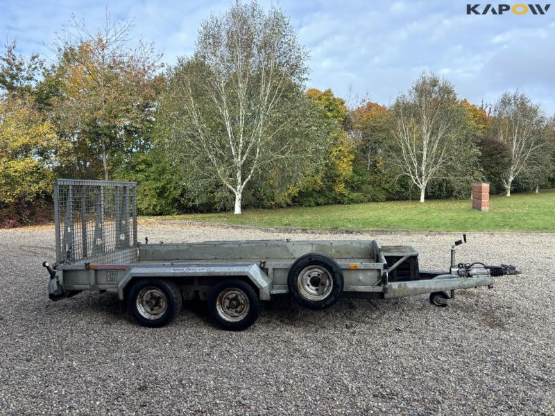 Nugent Pt126 trailer 4