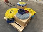 Nylon and steel brushes 6