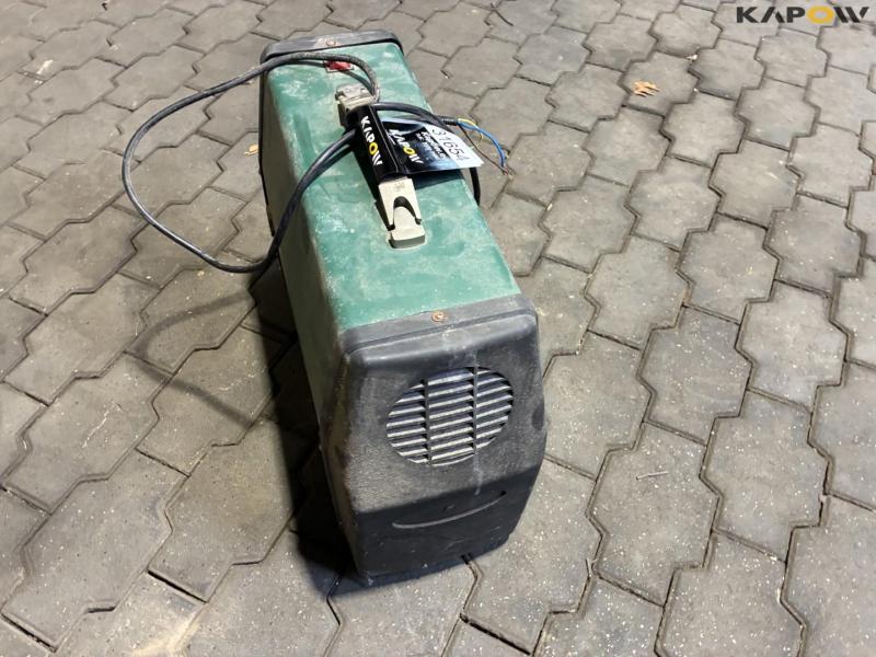 Oil-free air compressor 8