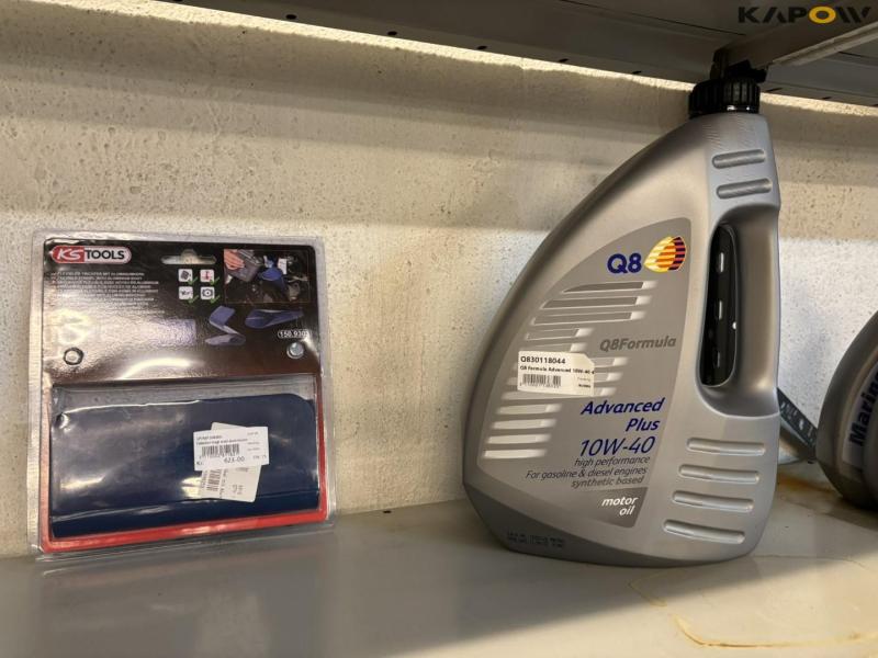 Oil, grease and equipment 10