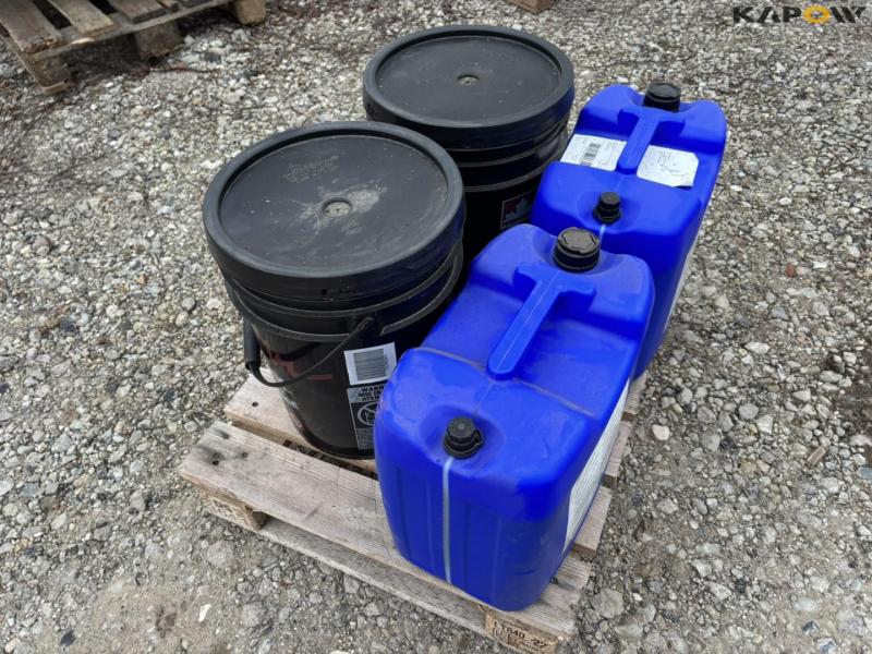 Vultrex grease, Titan Utto WB and Hydraway HMA 46 4