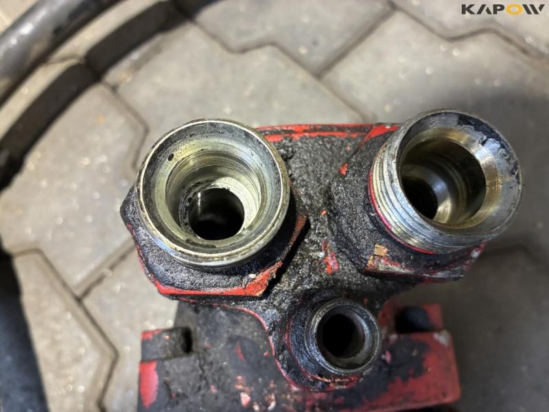 Oil engine with cooler 5