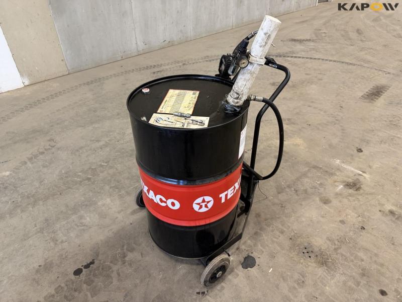 Oil pump and trolley 1