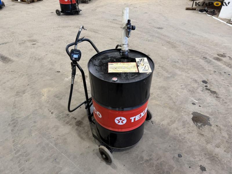 Oil pump and trolley 3