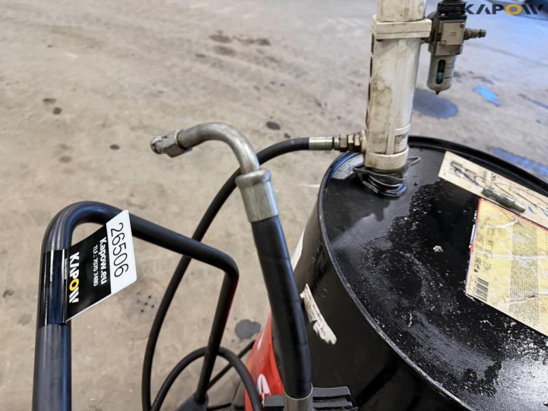 Oil pump and trolley 13