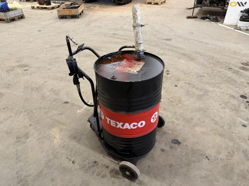 Oil pump and trolley 3