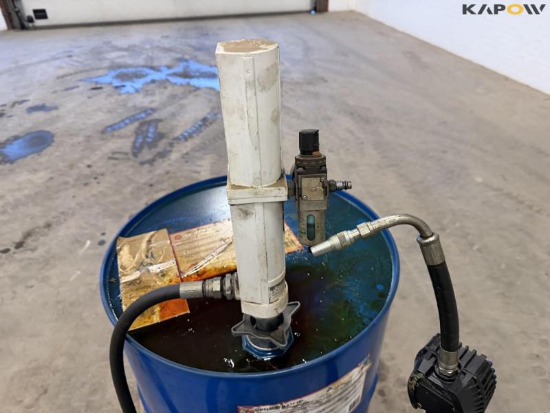 Oil pump and trolley 14