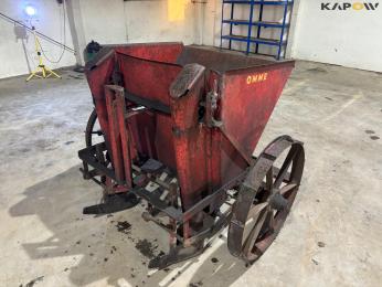 Omme potato planter