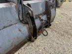 Surface bucket with Volvo hitch 8
