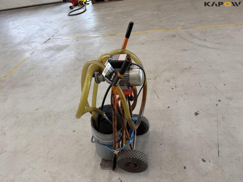 Transfer pump 8