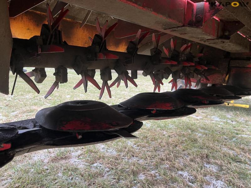 Pöttinger Novacat 305 mower 23