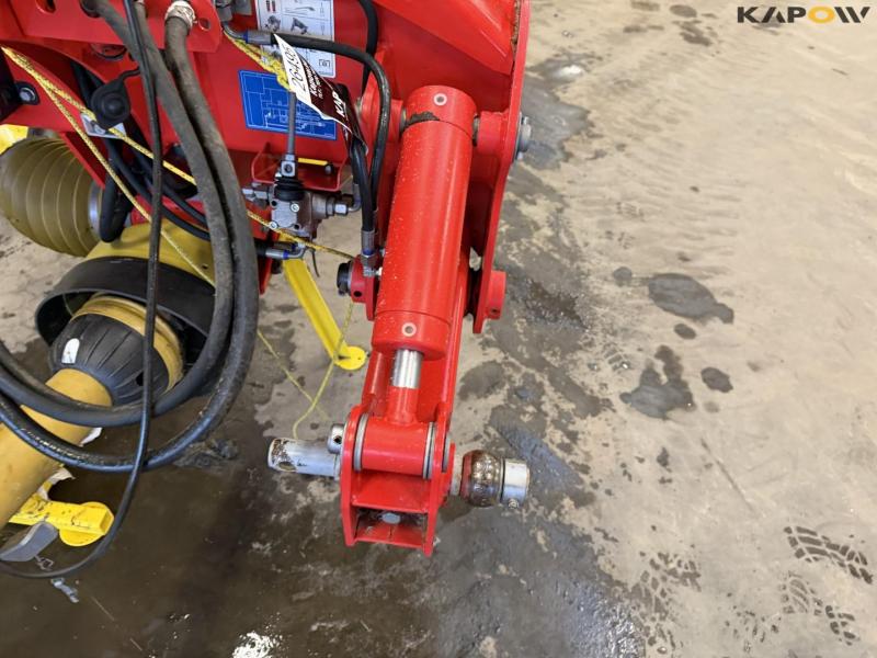 Pöttinger Novacat 442 mower 18