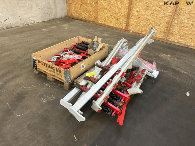 Pöttinger wheel mark eradicator and frame 1