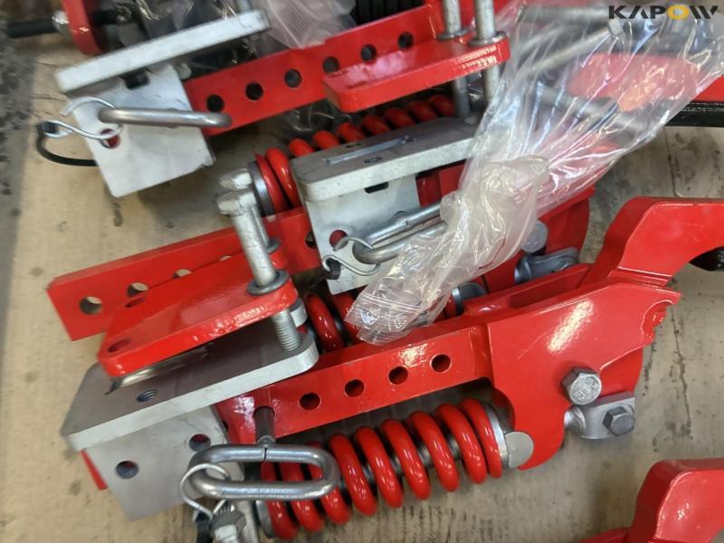 Pöttinger wheel mark eradicator and frame 11