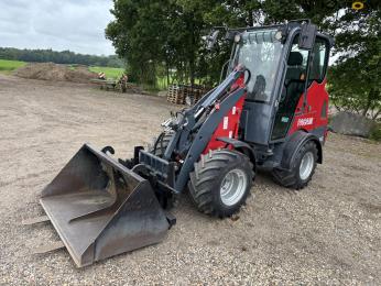 PACAM 3040 skid steer loader with cabin 1