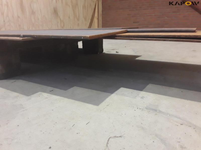 Pallet with iron 7