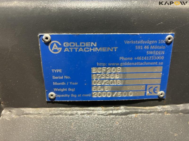 Pallet forks with Bobcat hitch 5