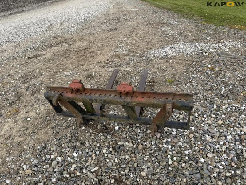 Pallet forks with Euro hitch 6