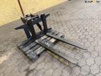 Pallet forks with Hydrema hitch 3