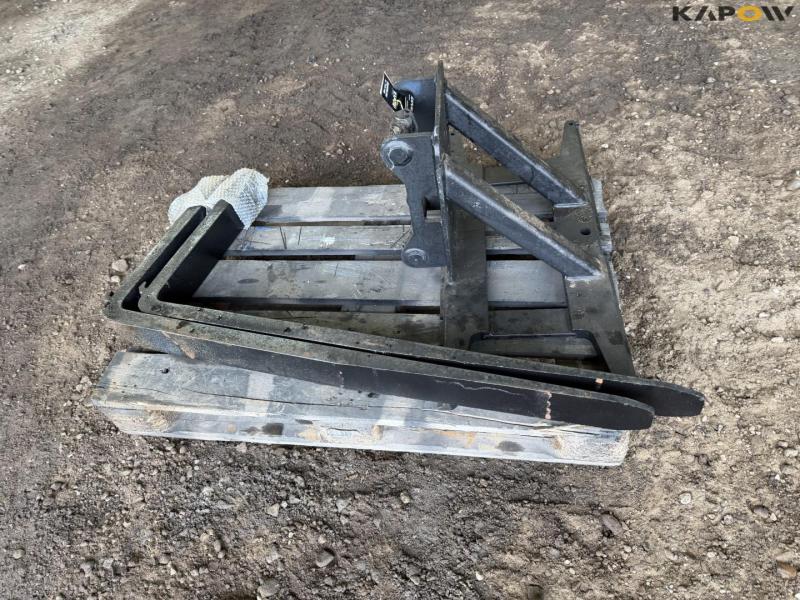 Pallet forks with S40 hitch 2