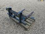 Pallet forks with Thaler hitch 5