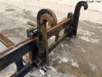 Pallet forks with Volvo Hitch 8