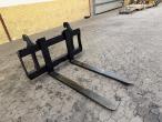 Pallet forks with Volvo hitch 3