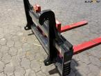 Pallet forks with Volvo hitch 13