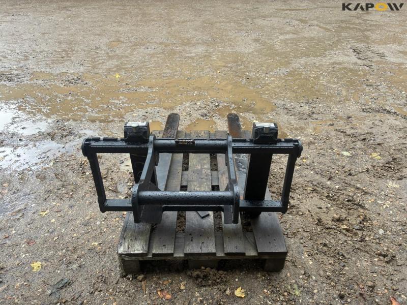 Pallet forks for excavator 5