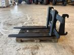 Pallet forks with Hydrema hitch 8