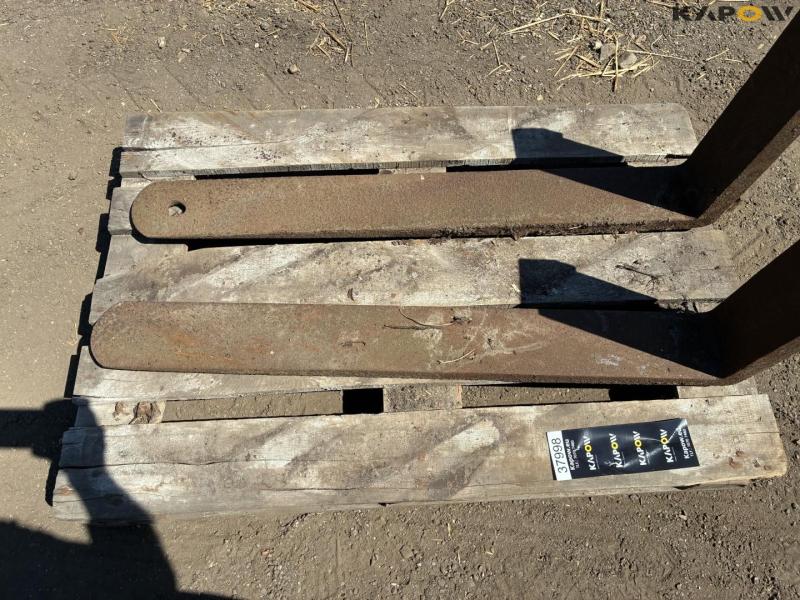 Pallet forks 11