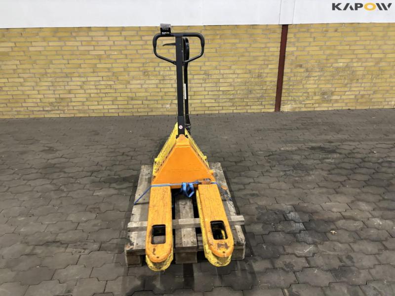 Pallet truck 2