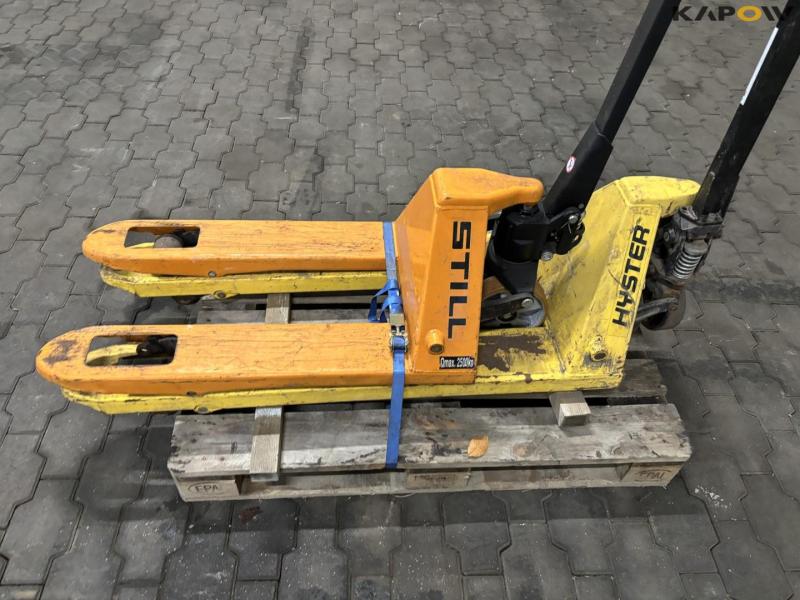 Pallet truck 9