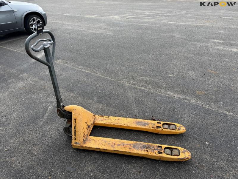 Pallet truck 4